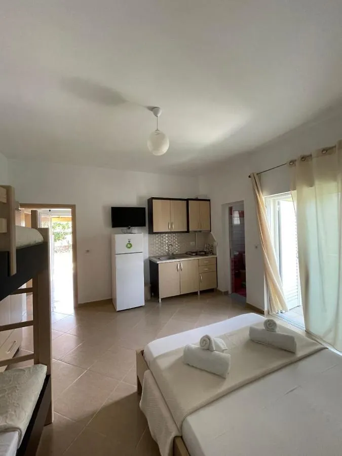 كساميل Villa Baron 0*,  ألبانيا