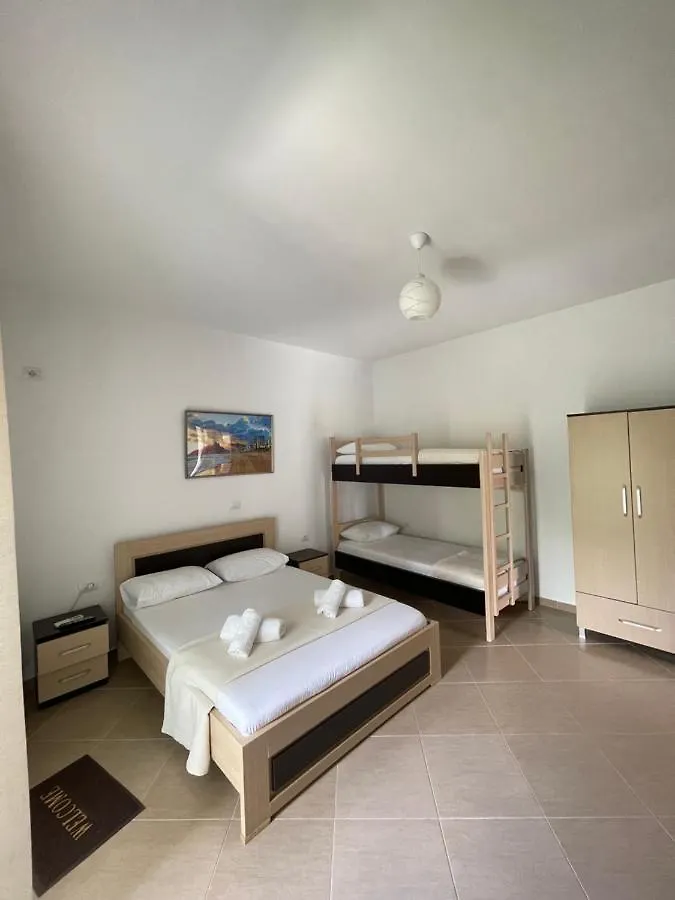 بيت للعطل كساميل Villa Baron